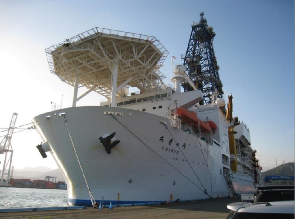 JAMSTEC地球深部調査船「ちきゅう」