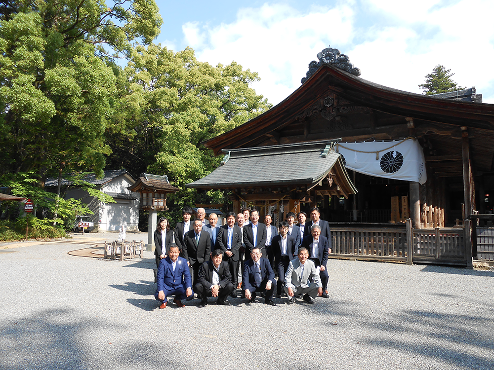 土佐神社